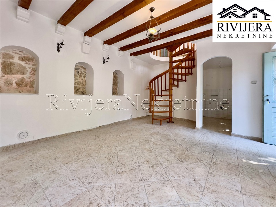 Квартира в Которе, Черногория, 82 м² - фото 5