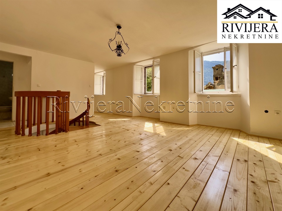 Квартира в Которе, Черногория, 82 м² - фото 11