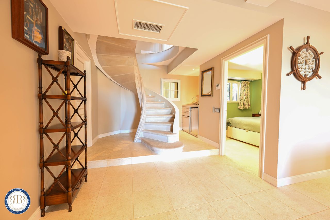 Вилла в Кап д’Антиб, Франция, 230 м² - фото 9