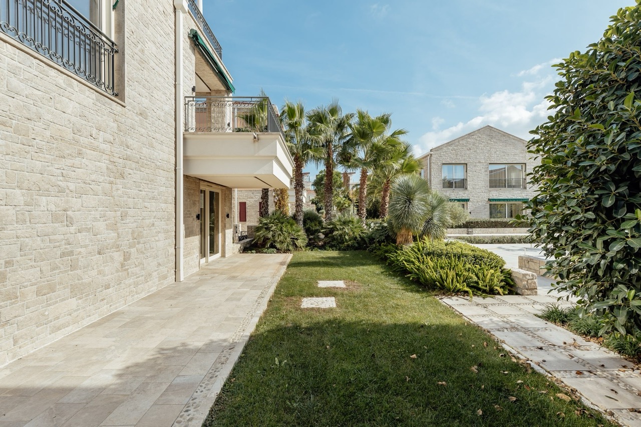 Вилла в Херцег-Нови, Черногория, 325 м² - фото 5