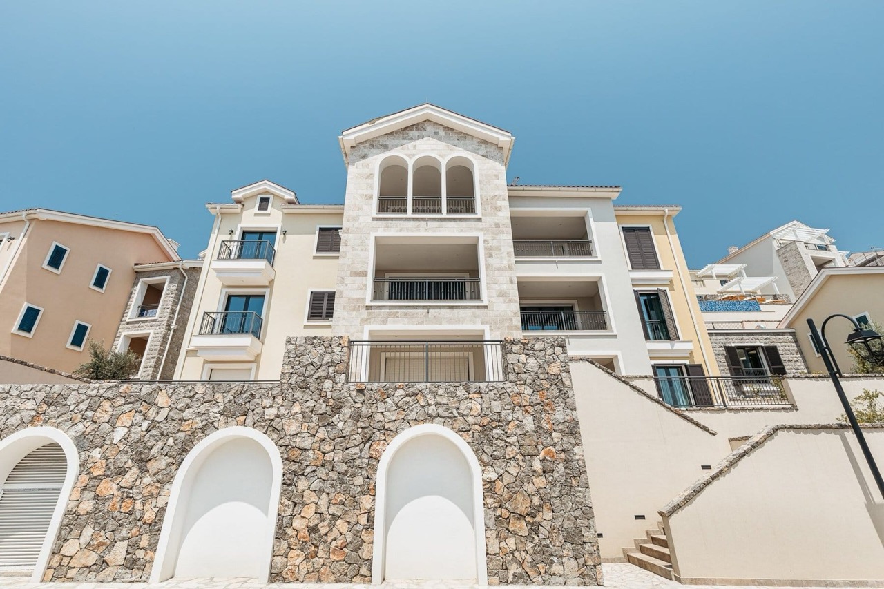 Квартира на полуострове Луштица, Черногория, 77 м² - фото 14