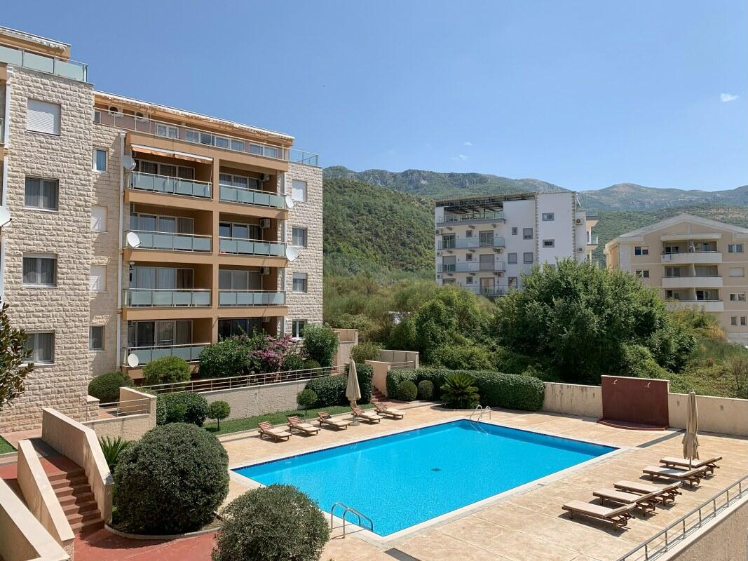 Квартира в Бечичи, Черногория, 114 м² - фото 1