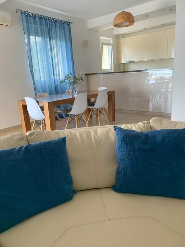 Квартира в Бечичи, Черногория, 114 м² - фото 2