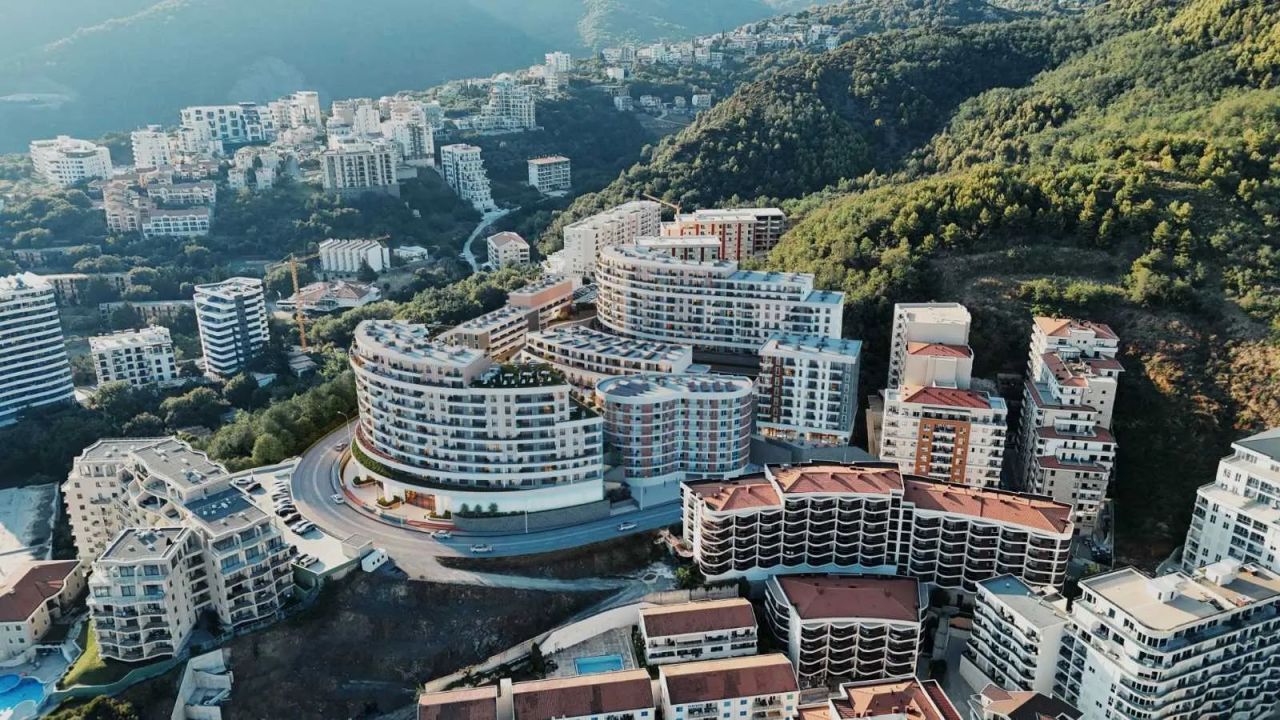 Апартаменты в Бечичи, Черногория, 55.41 м² - фото 1