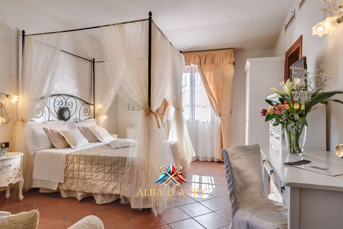 Вилла в Сан-Джиминьяно, Италия, 3 500 м² - фото 8