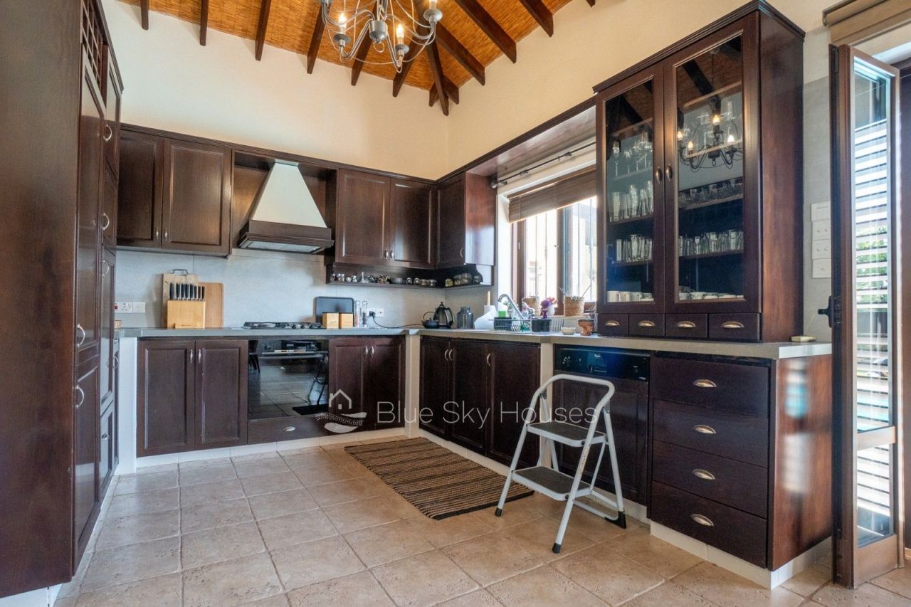 Вилла в Лимасоле, Кипр, 144 м² - фото 19