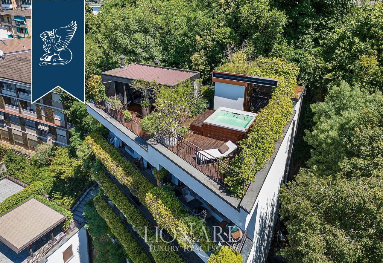 Вилла в Кампионе-д'Италия, Италия, 458 м² - фото 2