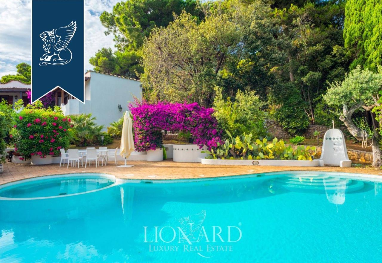 Вилла в Сан-Феличе-Чирчео, Италия, 550 м² - фото 4