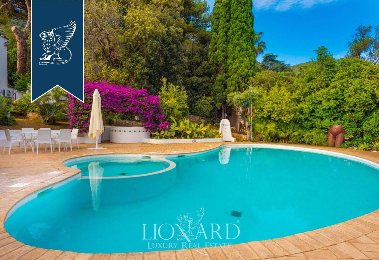 Вилла в Сан-Феличе-Чирчео, Италия, 550 м² - фото 5