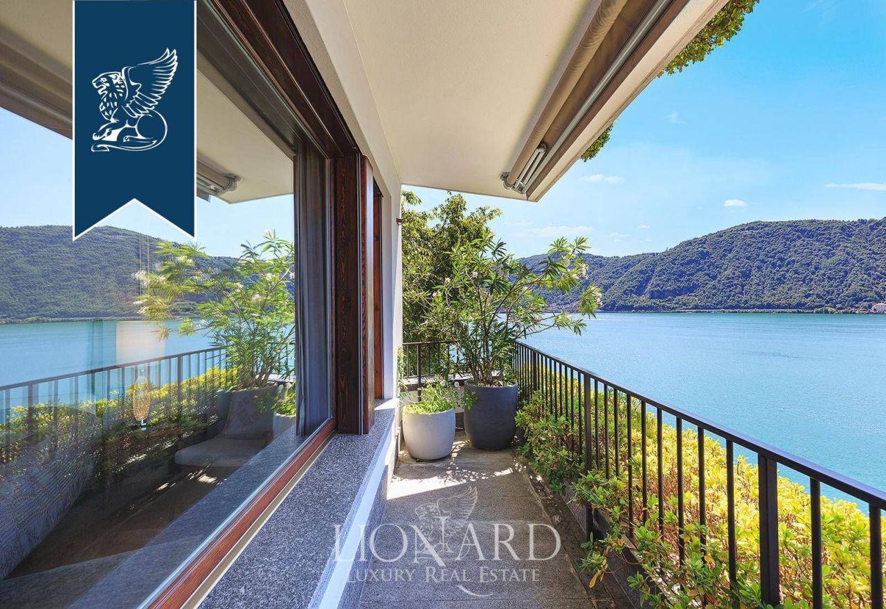 Вилла в Кампионе-д'Италия, Италия, 458 м² - фото 8