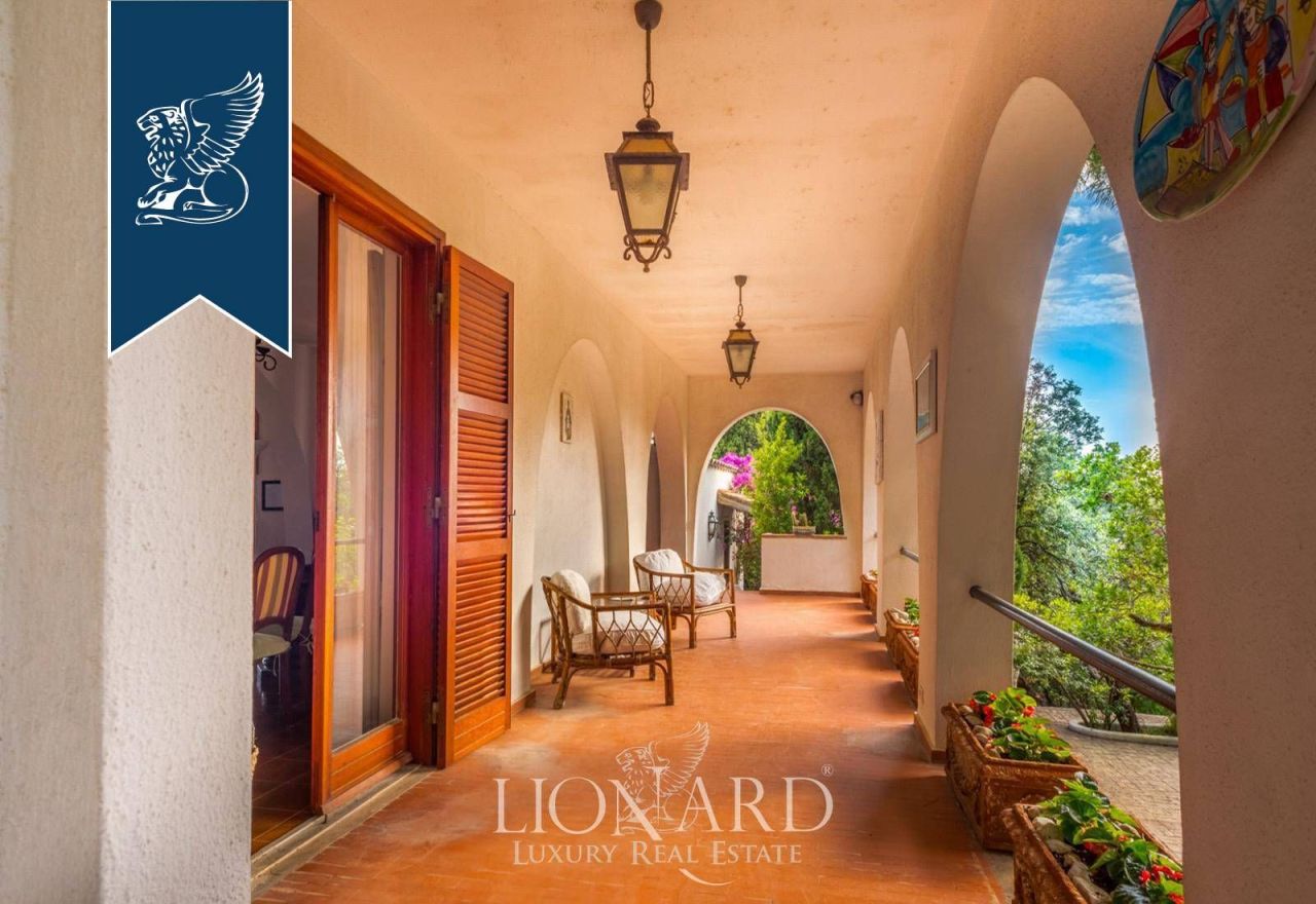 Вилла в Сан-Феличе-Чирчео, Италия, 550 м² - фото 11