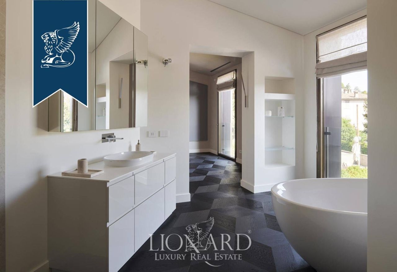 Апартаменты в Бергамо, Италия, 270 м² - фото 11