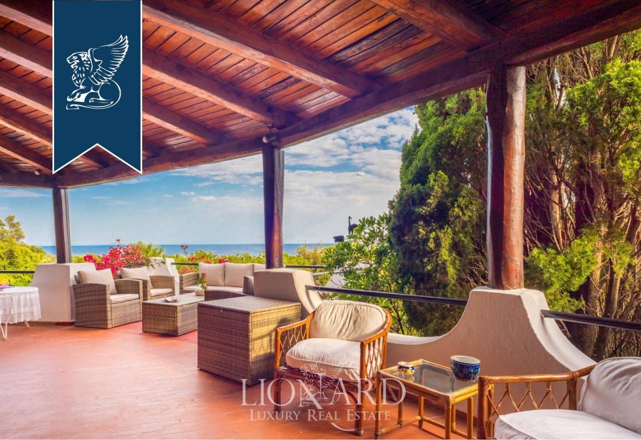 Вилла в Сан-Феличе-Чирчео, Италия, 550 м² - фото 13