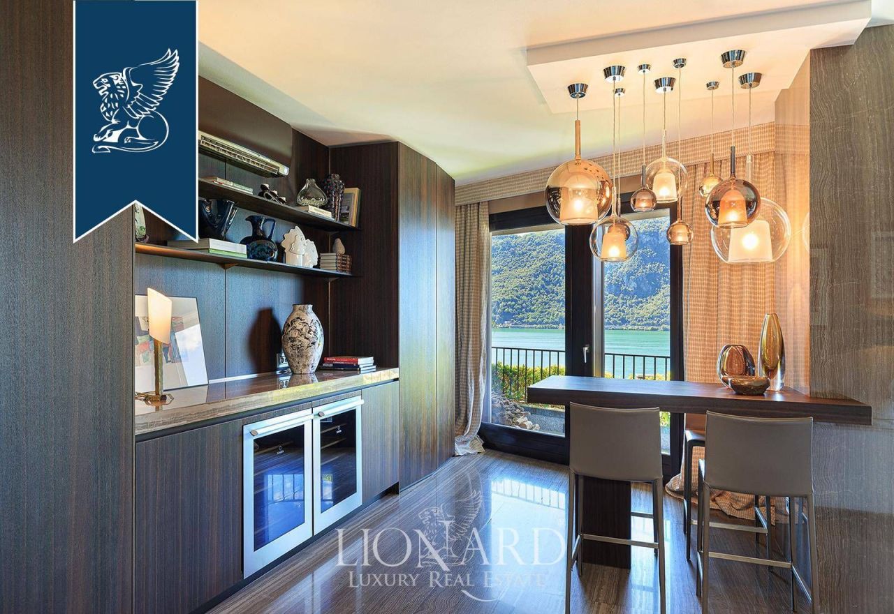 Вилла в Кампионе-д'Италия, Италия, 458 м² - фото 14