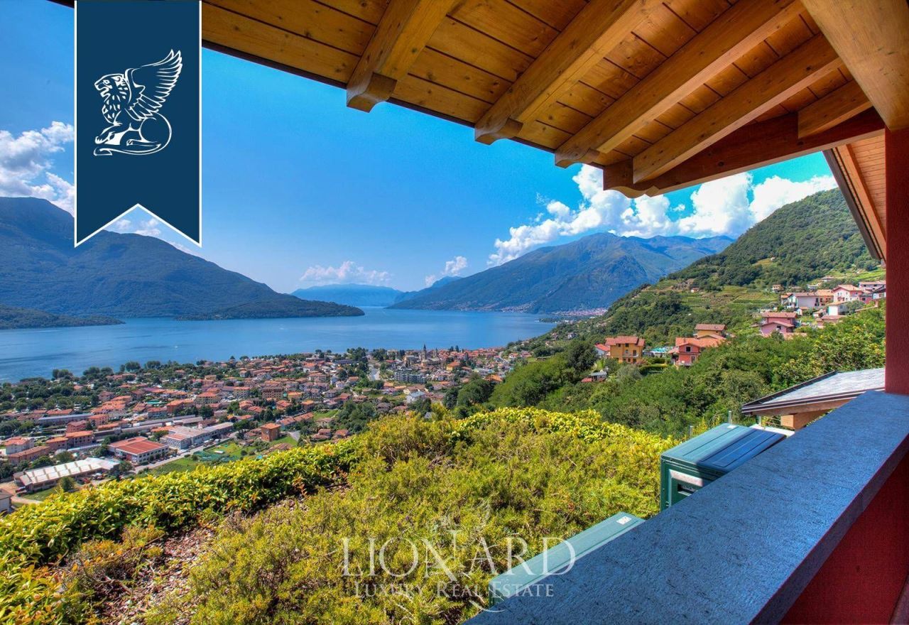 Вилла в Комо, Италия, 700 м² - фото 17