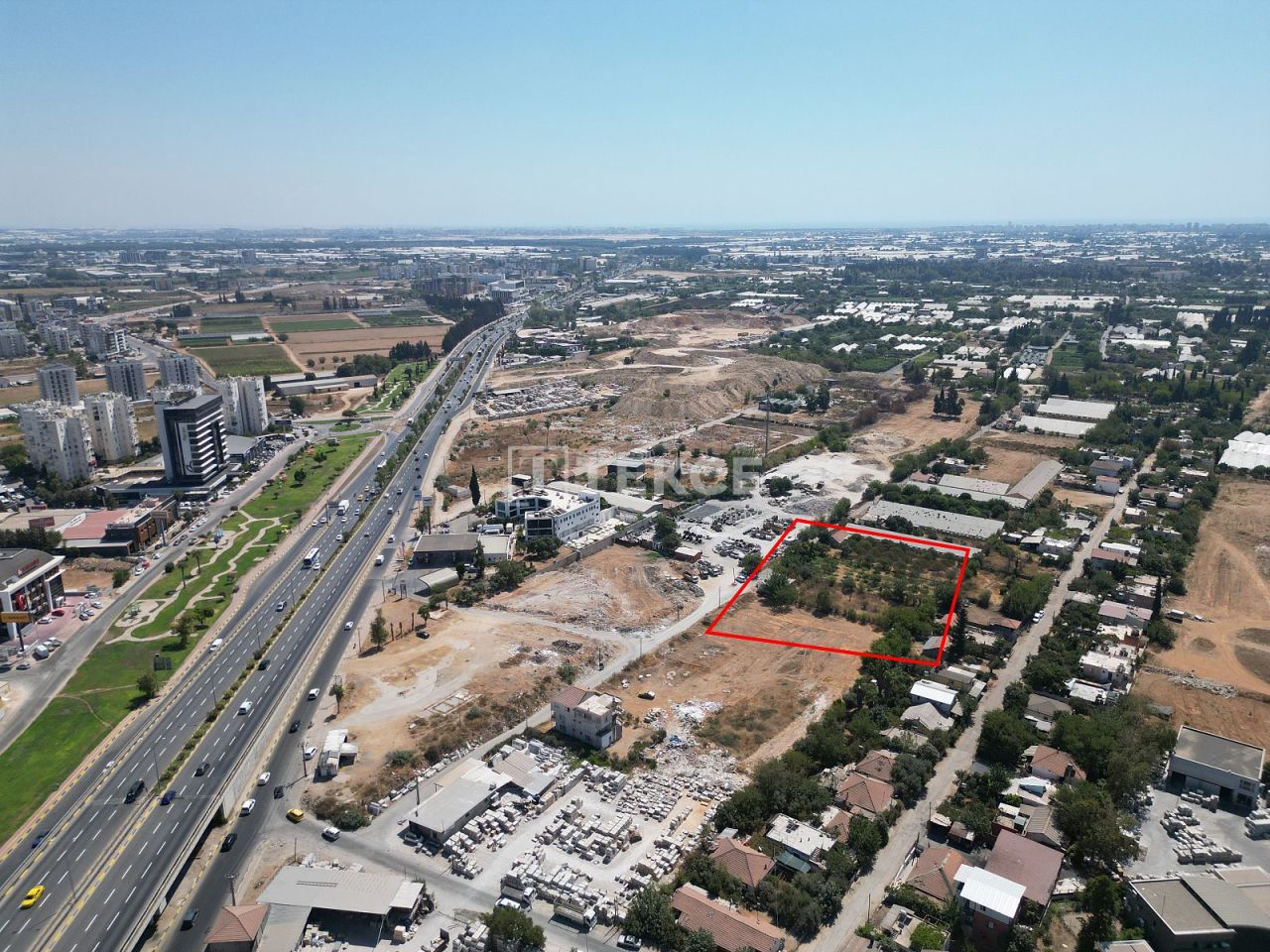 Земля в Анталии, Турция, 7 880 м² - фото 1