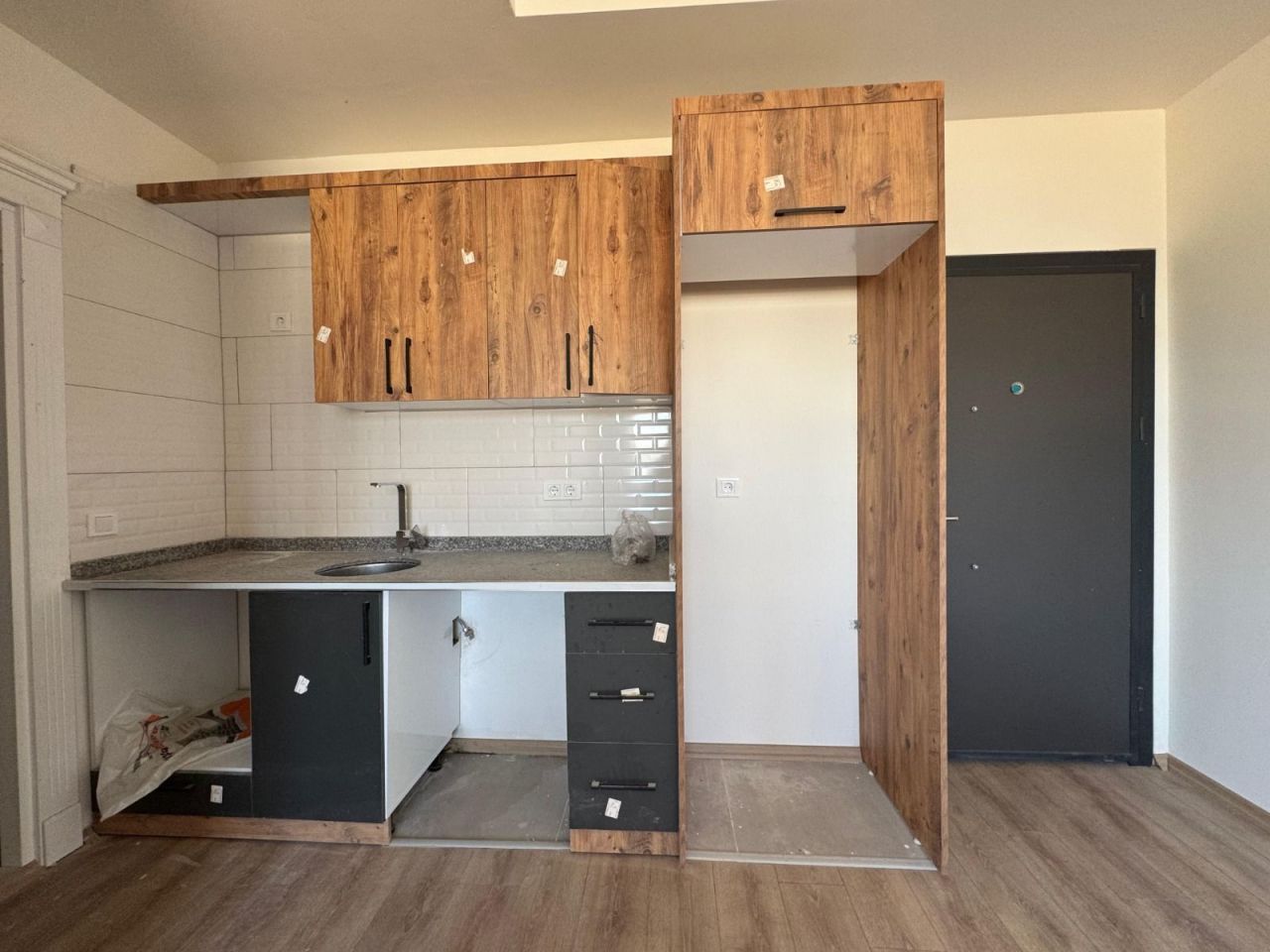 Квартира в Мерсине, Турция, 60 м² - фото 1