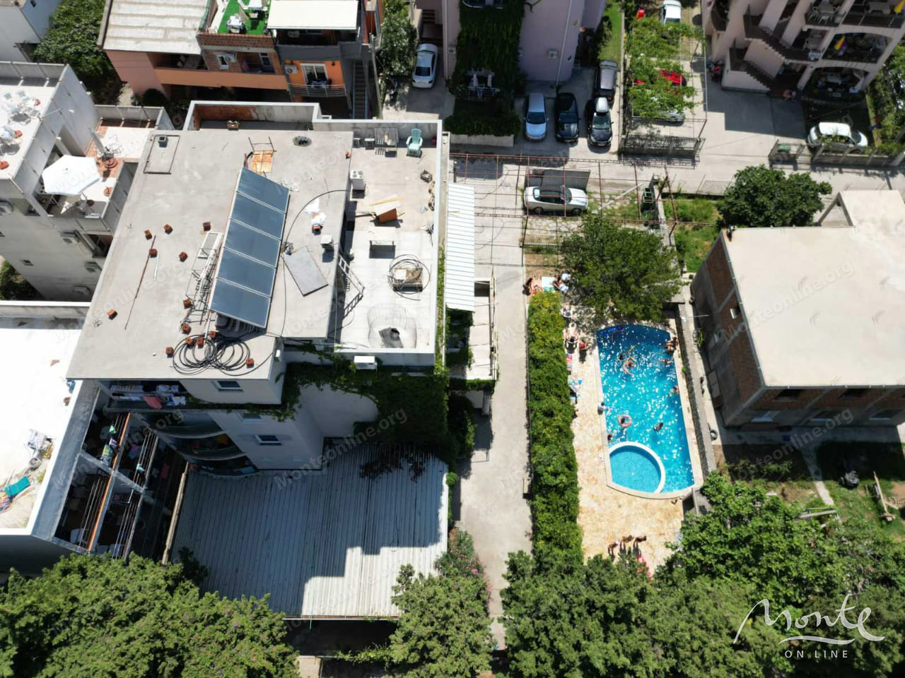 Отель, гостиница в Баре, Черногория, 700 м² - фото 1