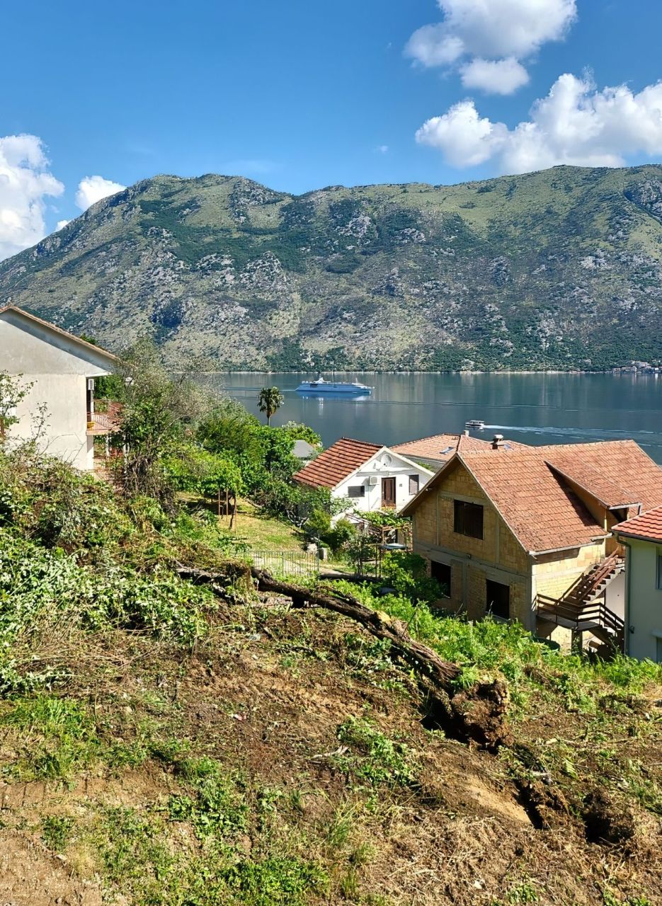Земля в Столиве, Черногория, 3 200 м² - фото 1