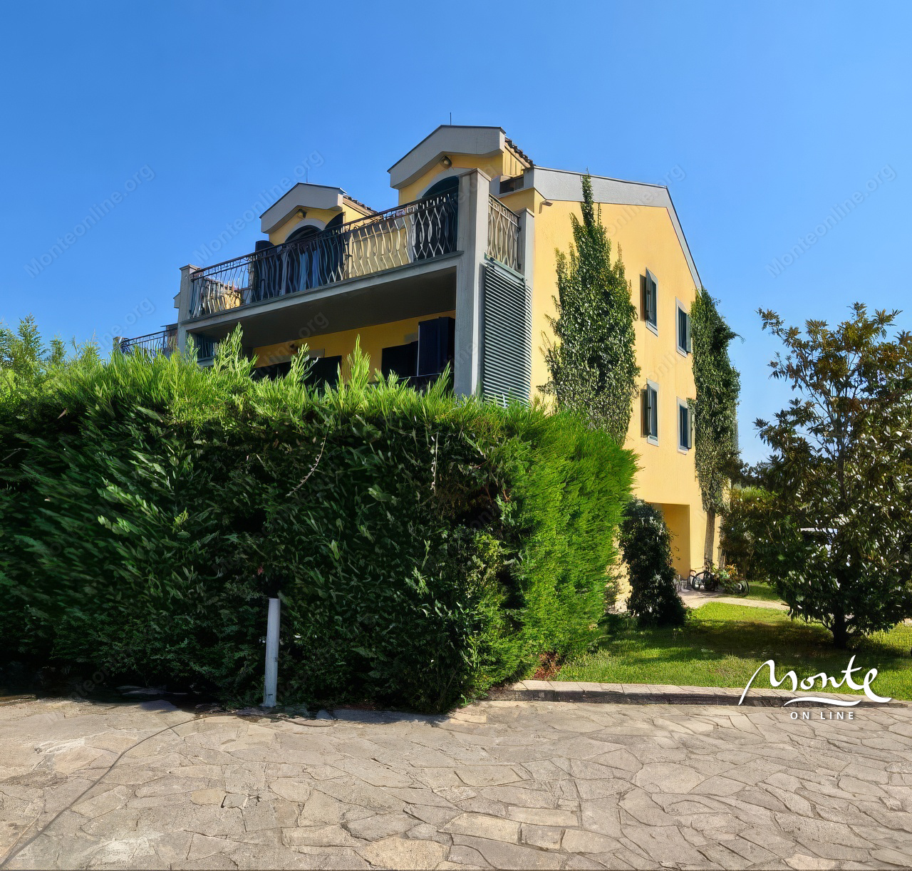Вилла в Ластве, Черногория, 160 м² - фото 1