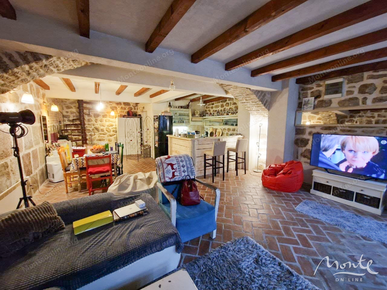 Апартаменты в Херцег-Нови, Черногория, 106 м² - фото 1