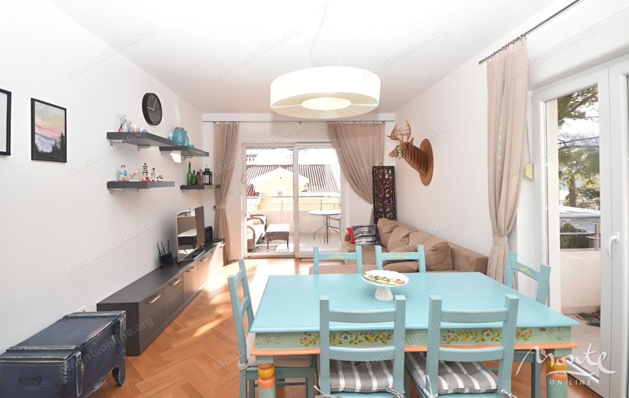 Апартаменты в Херцег-Нови, Черногория, 100 м² - фото 2