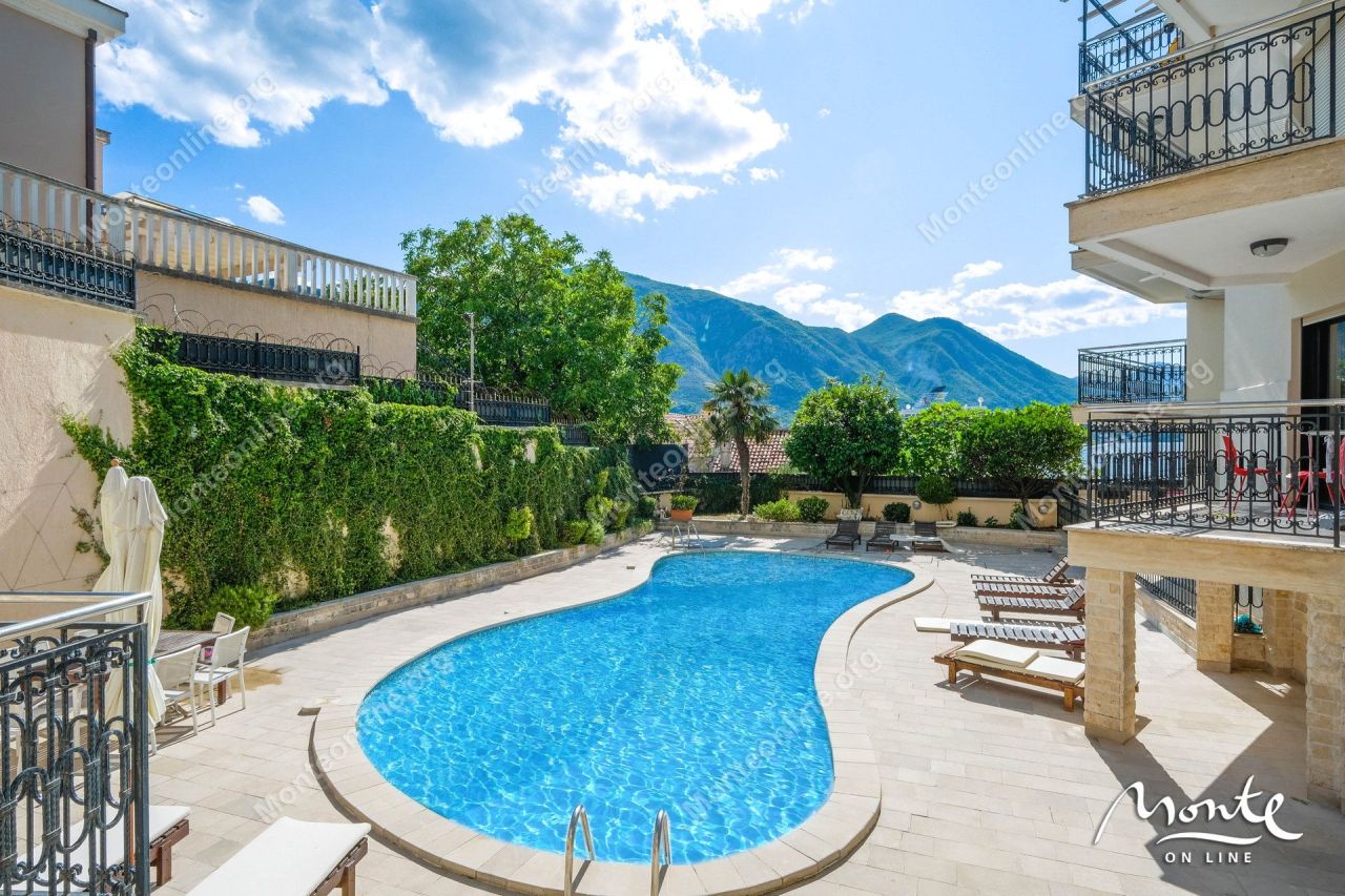 Апартаменты в Доброте, Черногория, 85 м² - фото 2