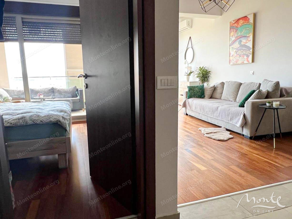 Апартаменты в Тивате, Черногория, 56 м² - фото 2