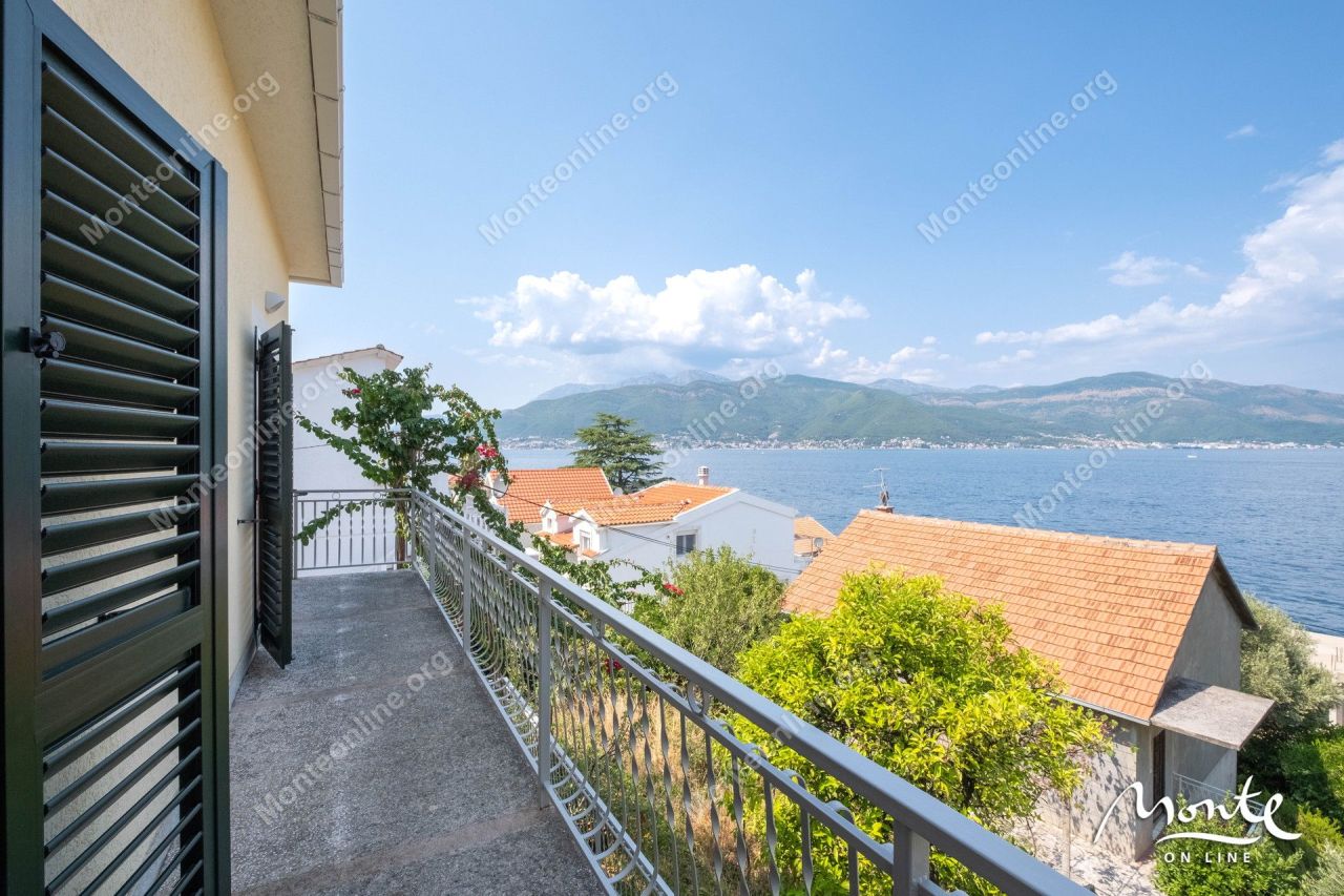 Вилла в Крашичах, Черногория, 147 м² - фото 2