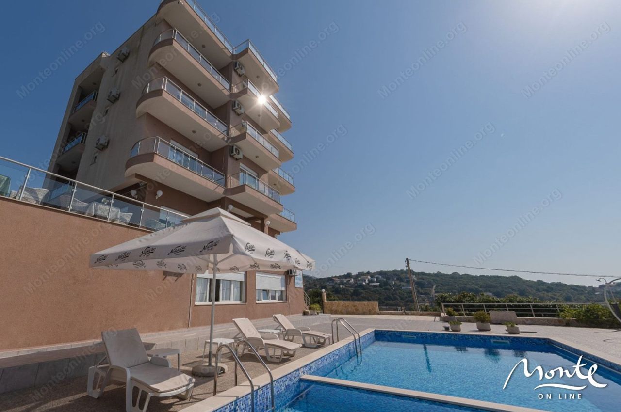 Отель, гостиница в Утехе, Черногория, 1 100 м² - фото 2