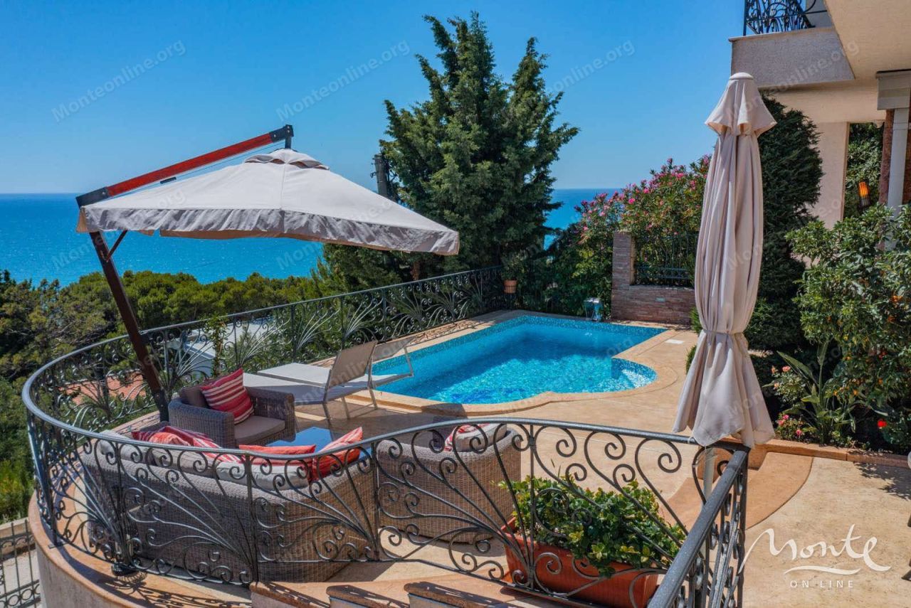 Вилла в Баре, Черногория, 252 м² - фото 2