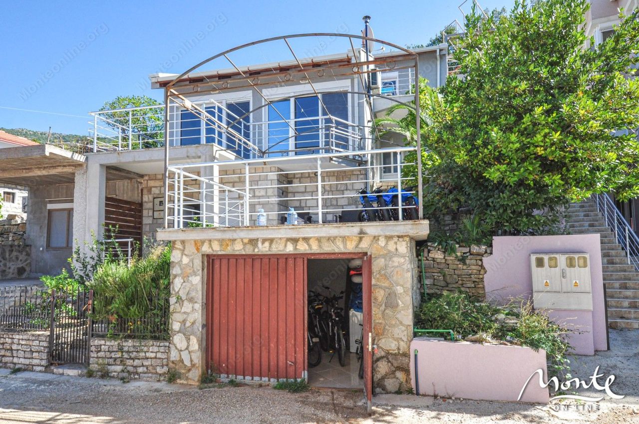 Вилла в Лепетани, Черногория, 110 м² - фото 2