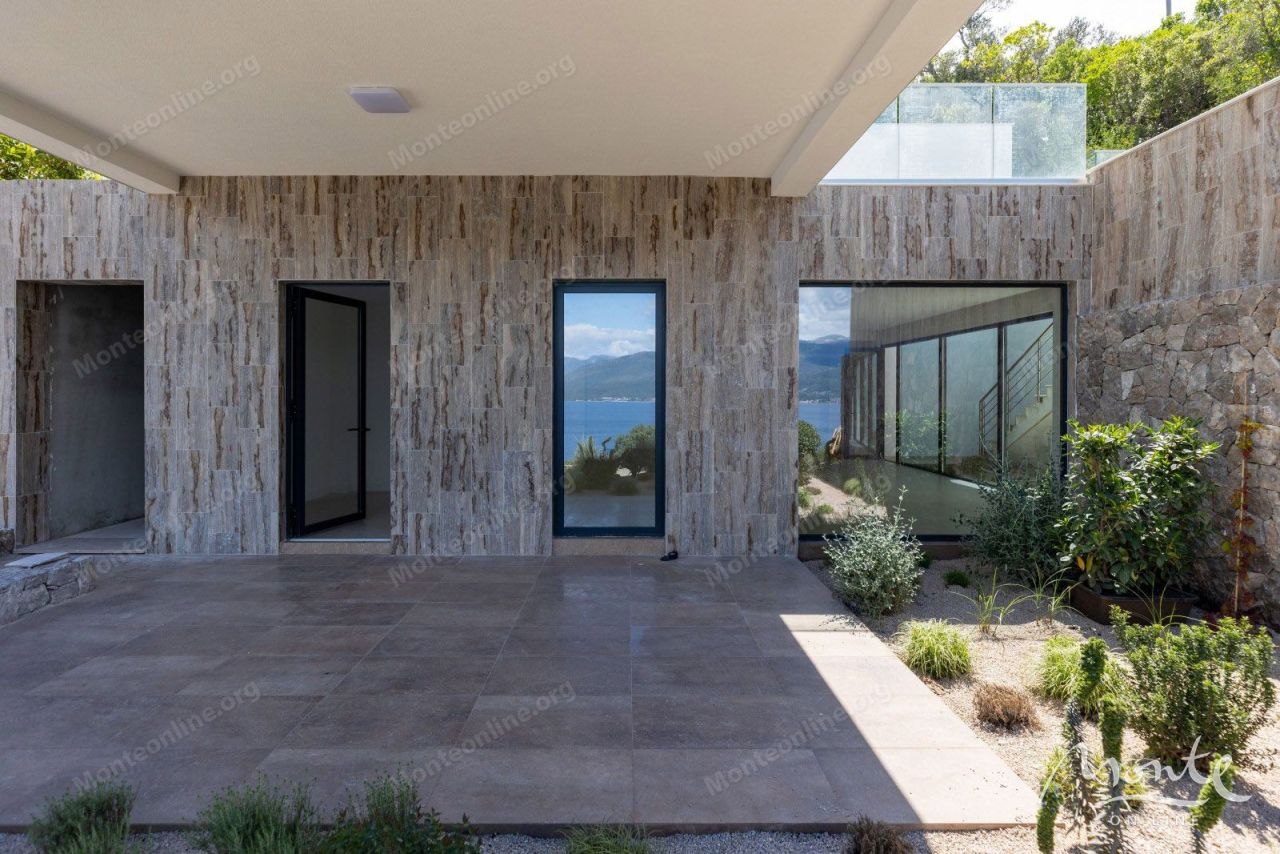 Вилла в Крашичах, Черногория, 328 м² - фото 3