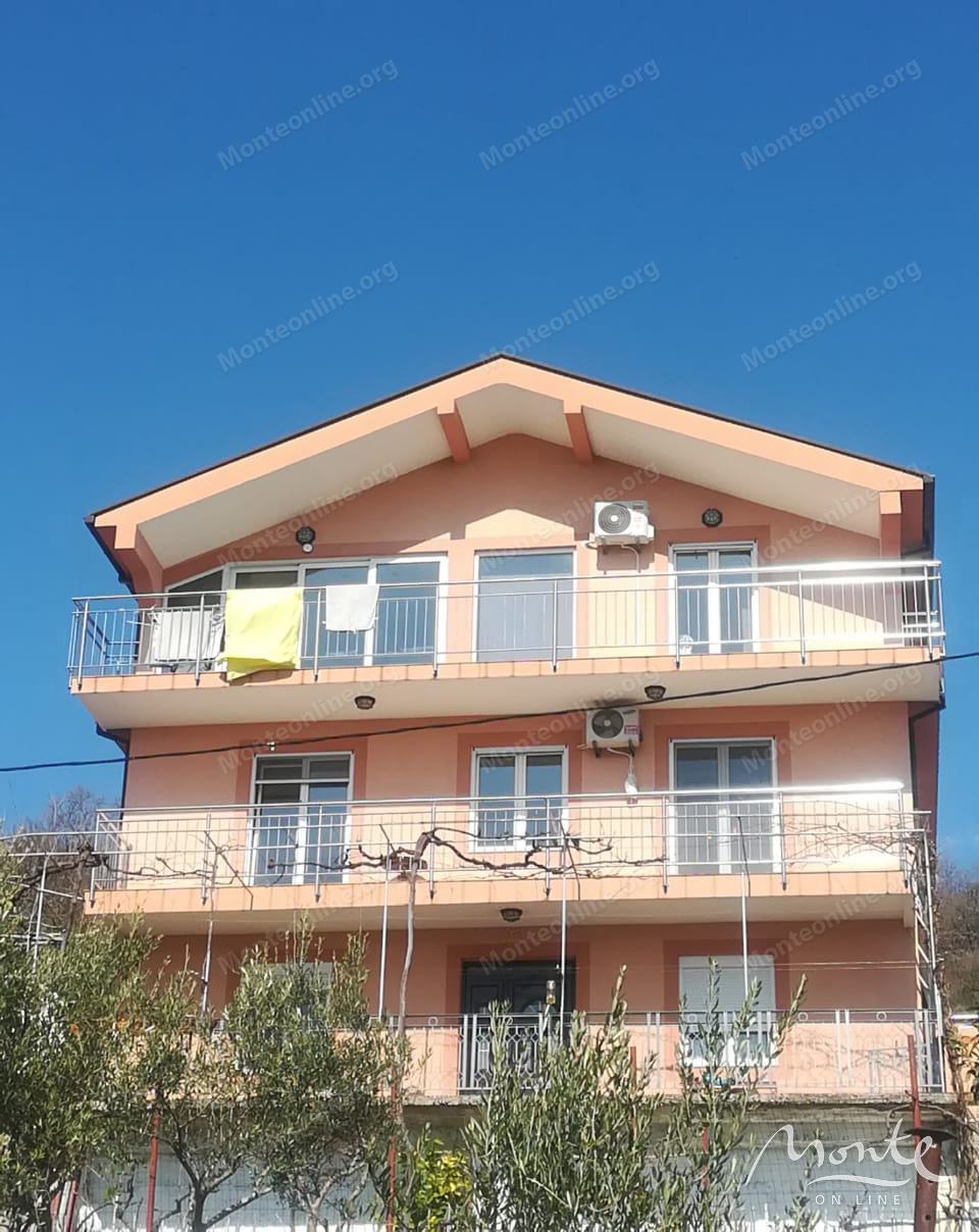 Вилла в Херцег-Нови, Черногория, 410 м² - фото 3