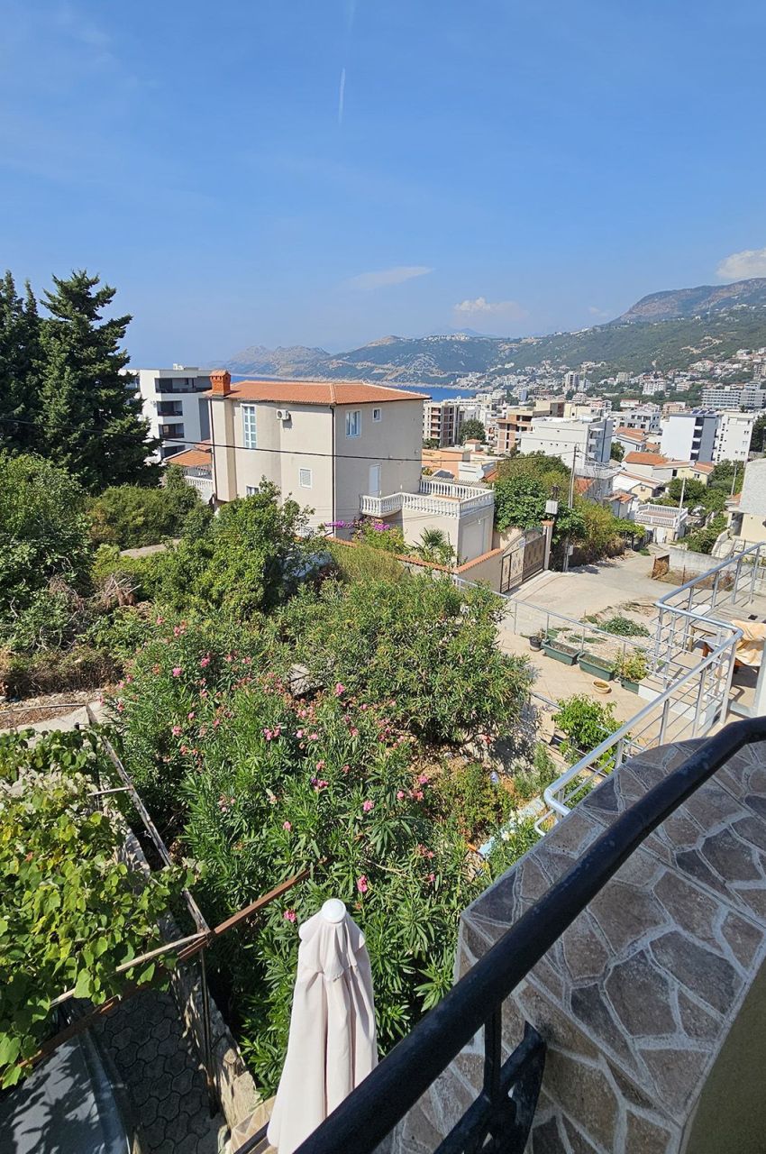 Вилла в Добра Воде, Черногория, 140 м² - фото 3