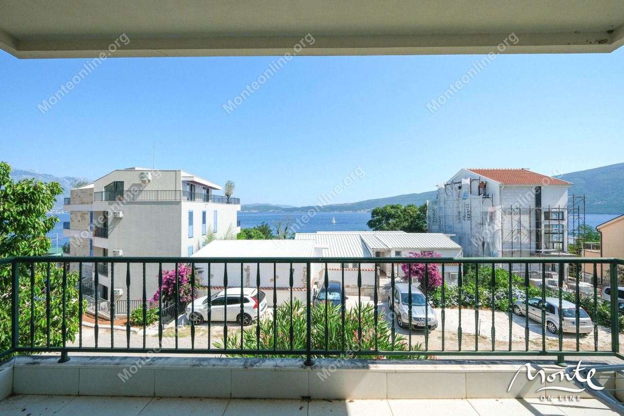 Апартаменты в Биеле, Черногория, 72 м² - фото 3