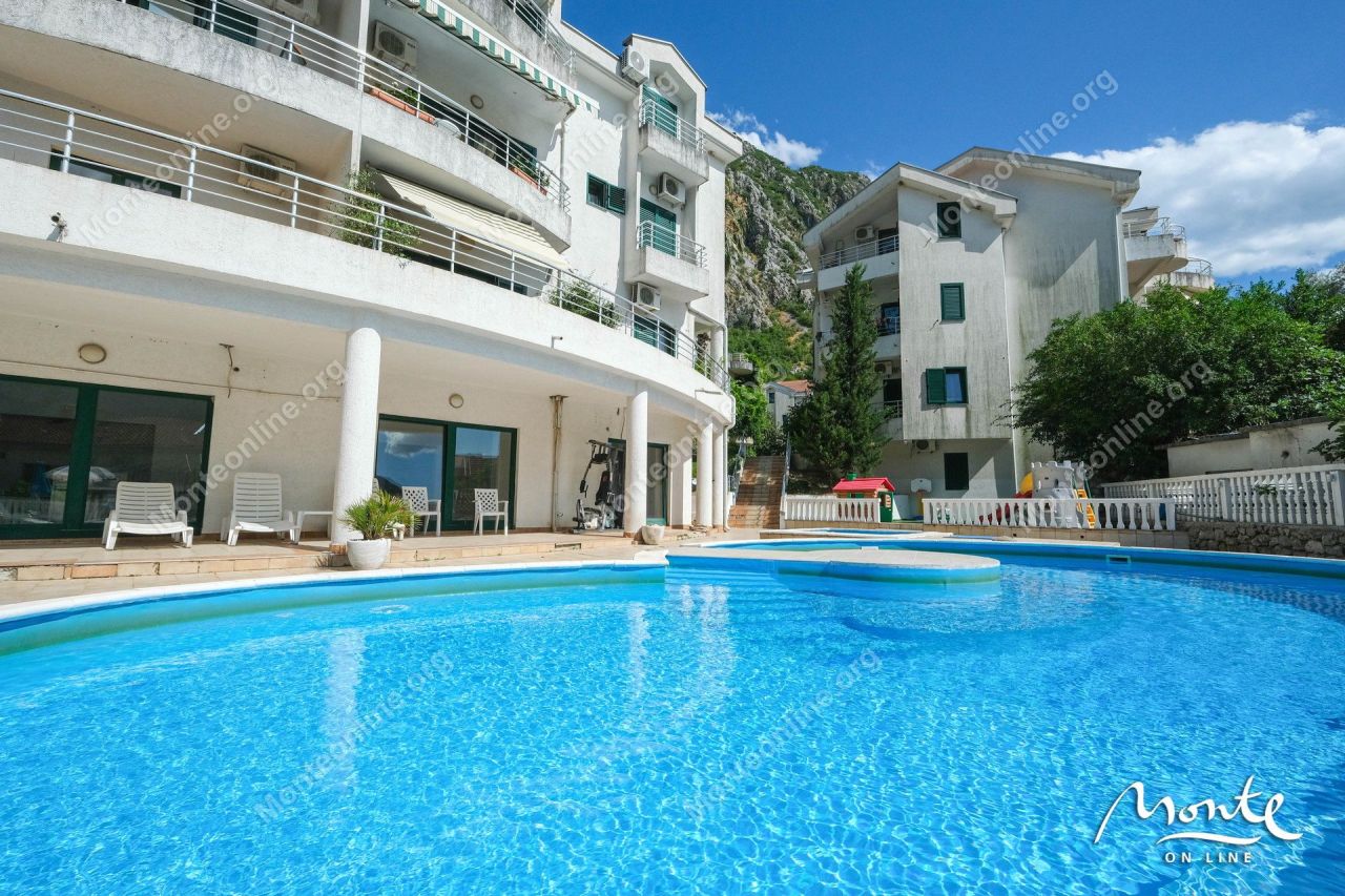 Апартаменты в Рисане, Черногория, 130 м² - фото 4