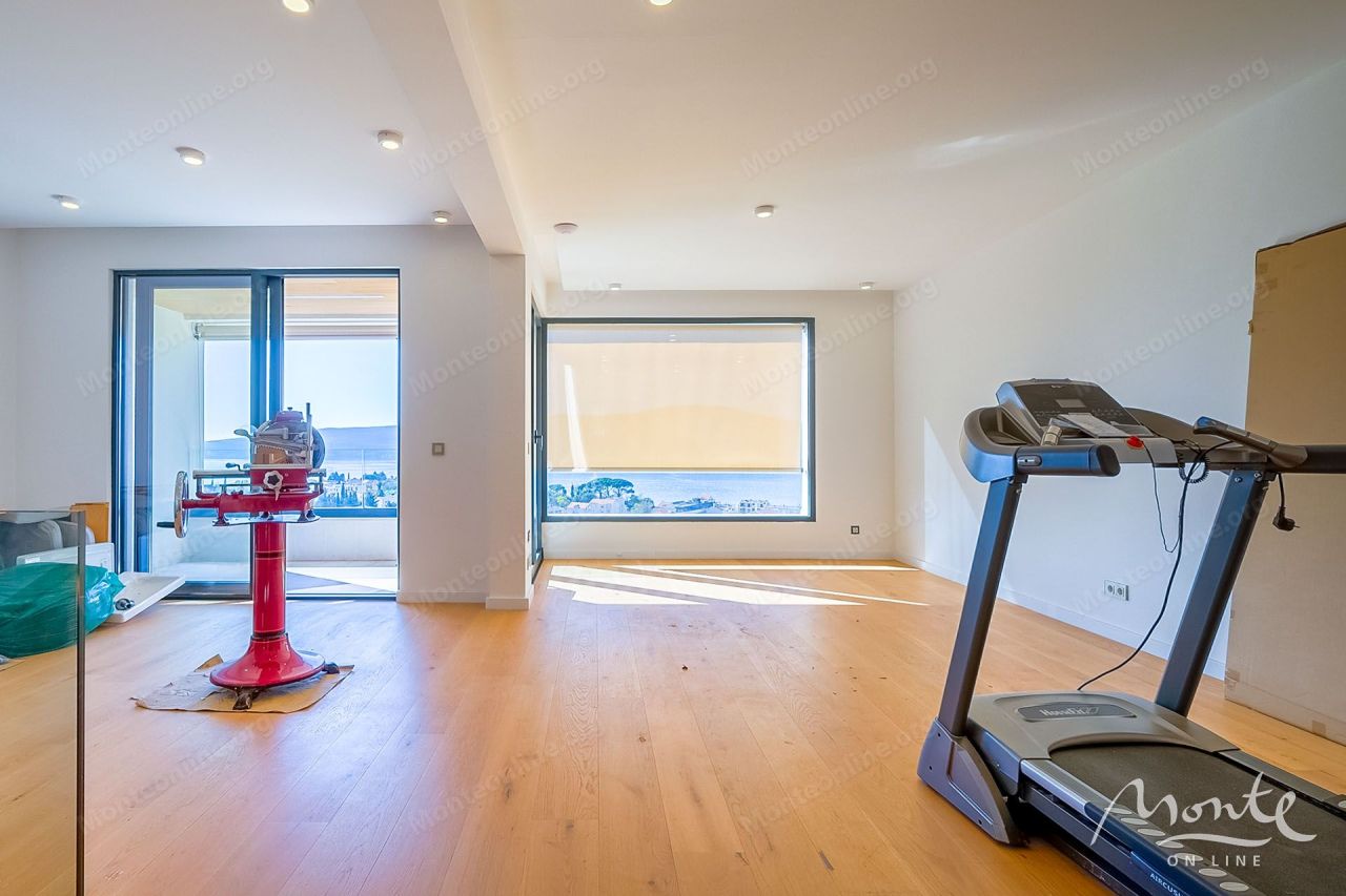 Апартаменты в Тивате, Черногория, 100 м² - фото 4