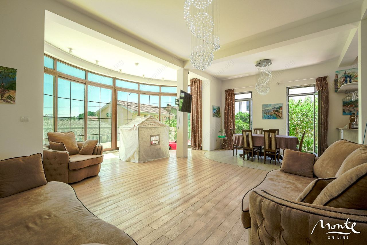 Вилла в Тивате, Черногория, 316 м² - фото 4