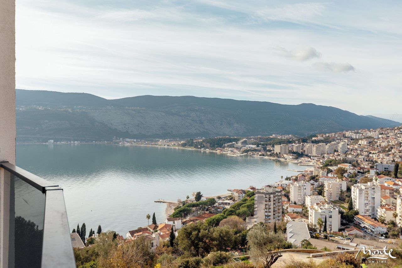 Апартаменты в Херцег-Нови, Черногория, 122 м² - фото 5