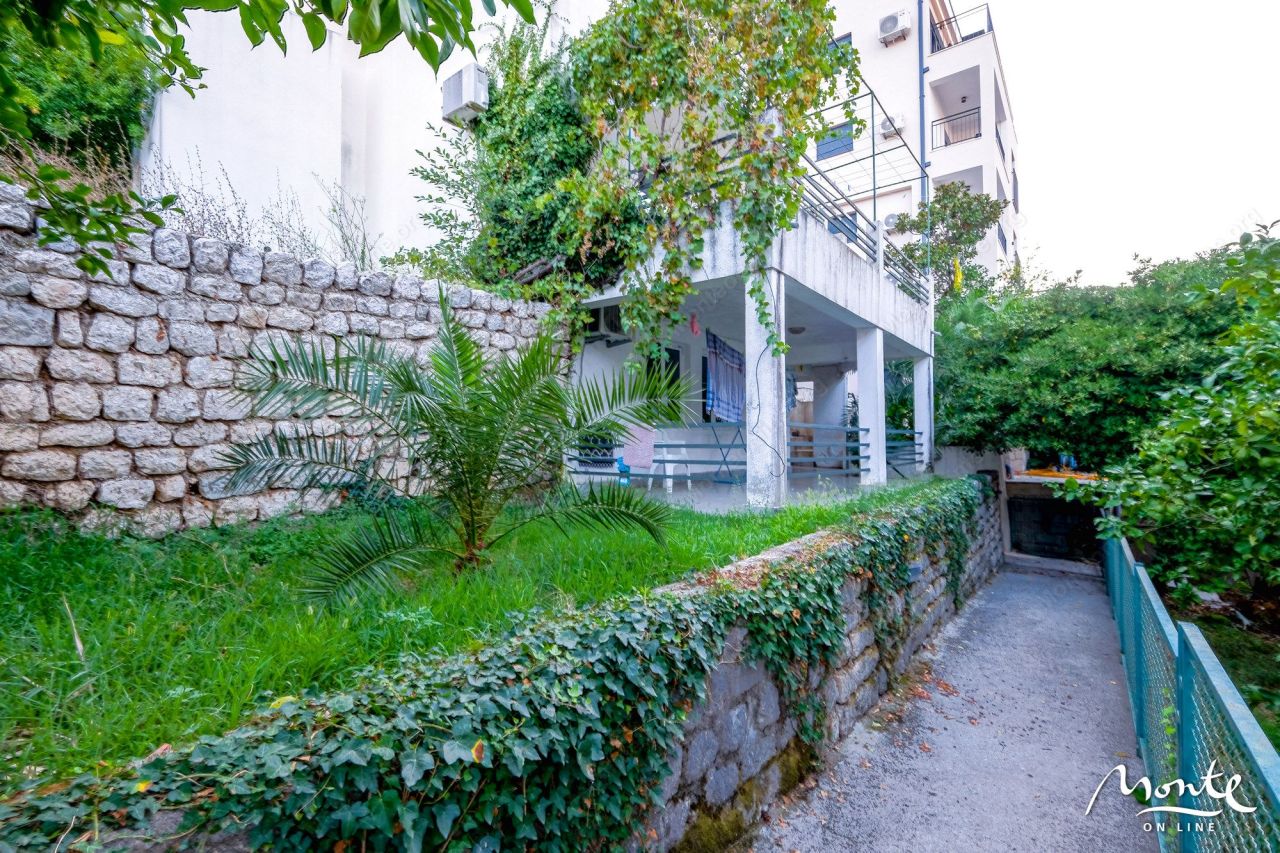 Вилла в Будве, Черногория, 215 м² - фото 5