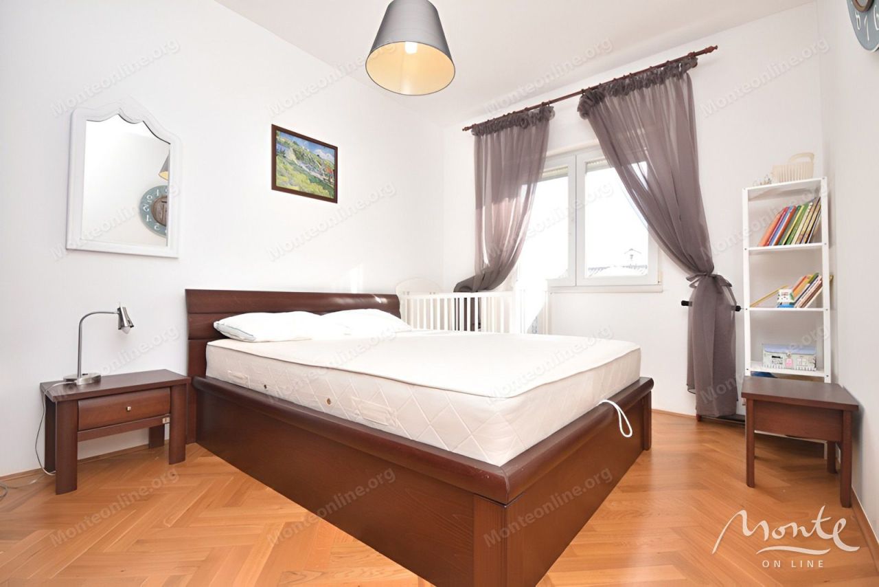 Апартаменты в Херцег-Нови, Черногория, 100 м² - фото 5