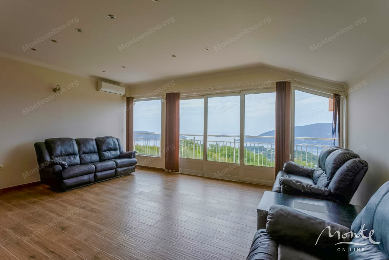 Вилла в Херцег-Нови, Черногория, 410 м² - фото 6