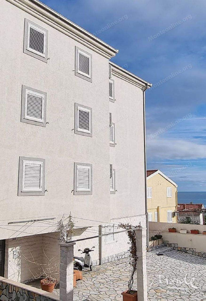 Отель, гостиница в Бечичи, Черногория, 950 м² - фото 6