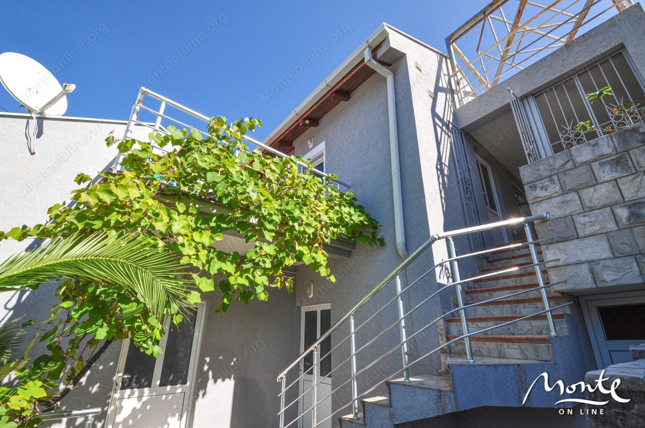 Вилла в Лепетани, Черногория, 110 м² - фото 6