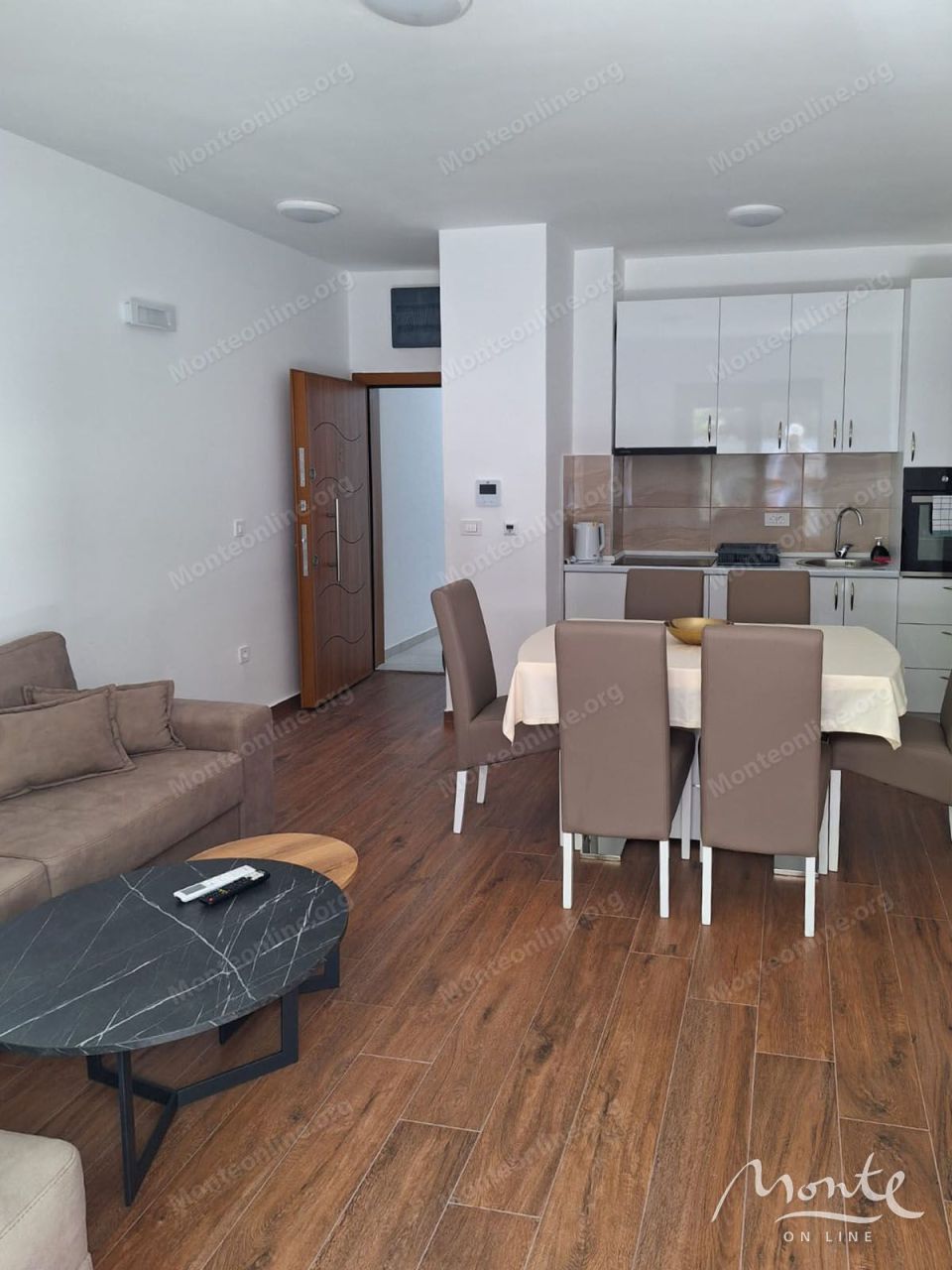 Апартаменты в Добра Воде, Черногория, 67 м² - фото 7