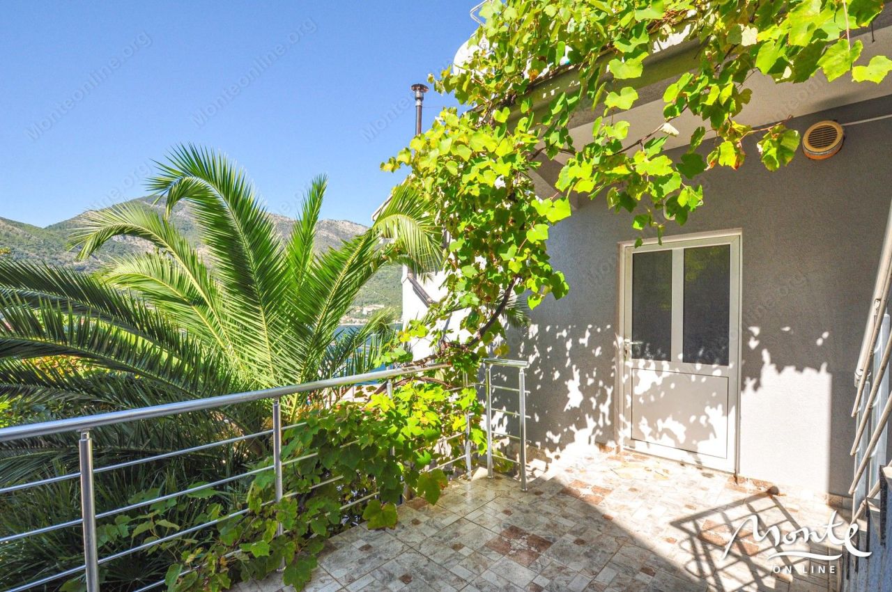 Вилла в Лепетани, Черногория, 110 м² - фото 7