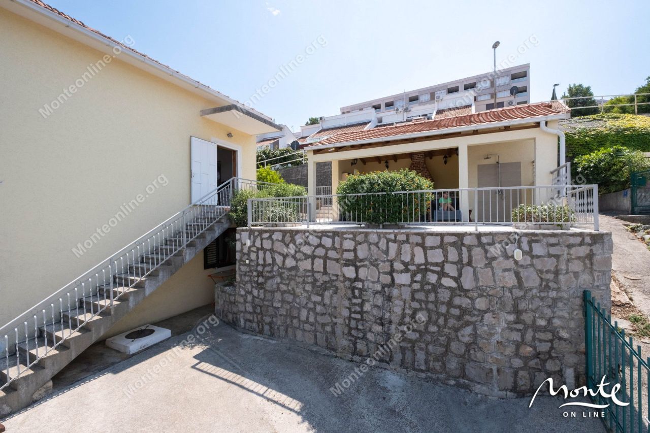 Вилла в Крашичах, Черногория, 147 м² - фото 7