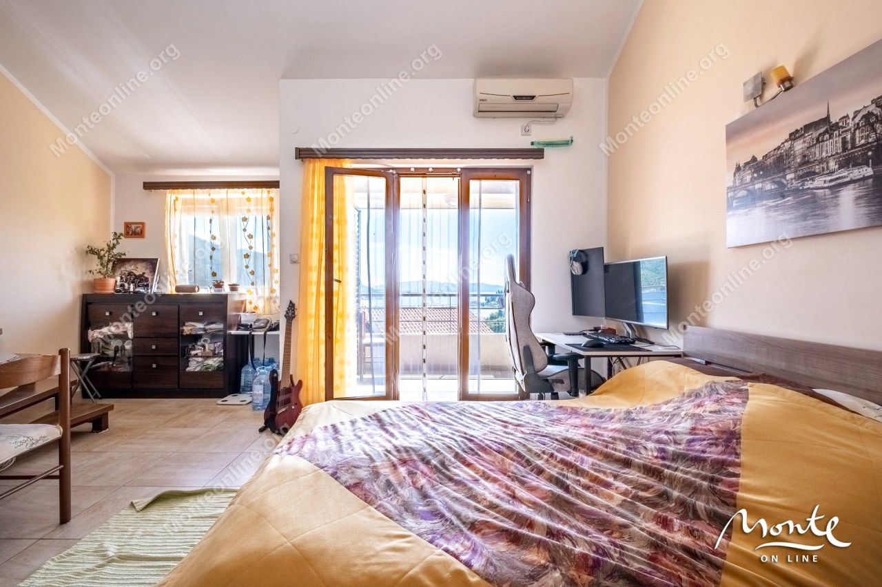 Апартаменты в Каменари, Черногория, 72 м² - фото 8