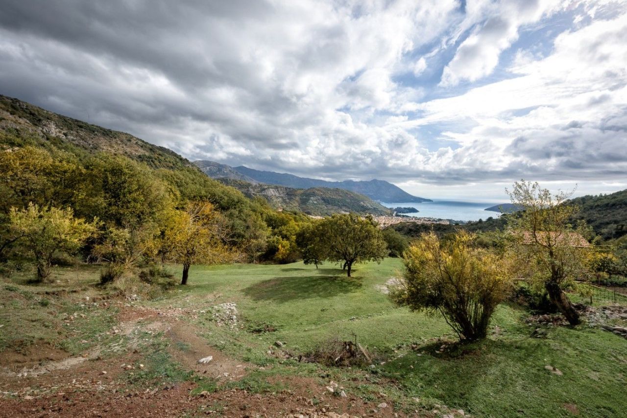 Земля в Будве, Черногория, 41 415 м² - фото 8